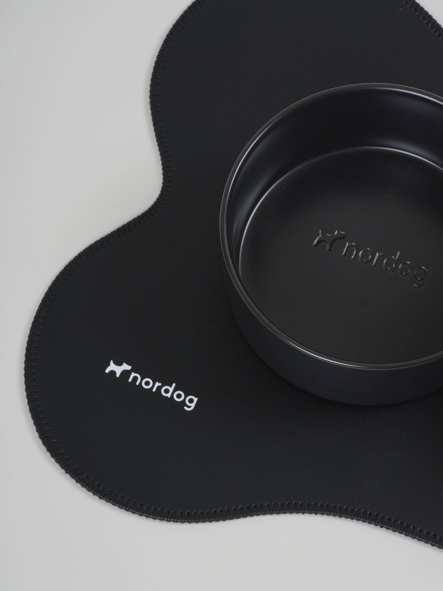 Nordog - Platzset für Hundenäpfe (schwarz)